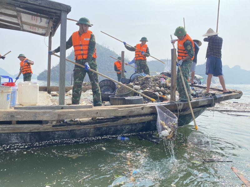 Thu gom gần 300m3 rác sau chiến dịch “3 ngày làm sạch Vịnh Hạ Long”